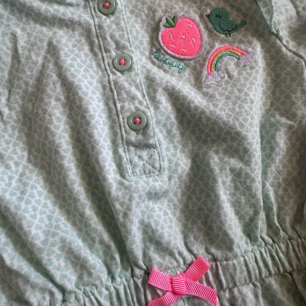 Carters Bundle Lot 12 mo Girls Rompers Spring Summer Fall - Picture 3 of 7